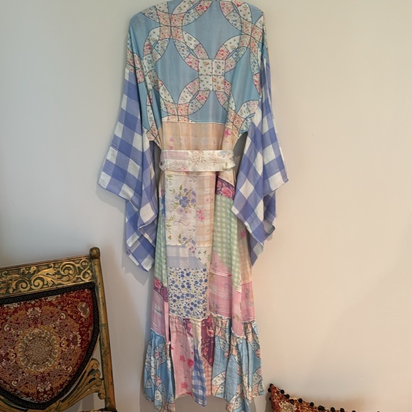 FILLYBOO QUILTED PATCHWORK LOLLIPOP ROBE HAND MADE SIGNATURE HAND PAINTED MOTIFS - Picture 13 of 15